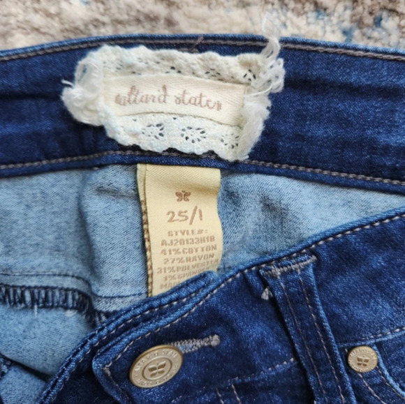Altar'd State Distressed Jeggings - Picture 2 of 3